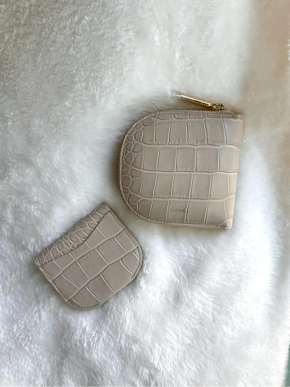 Cuyana Duo Zip Wallet- (Croco) in Stone